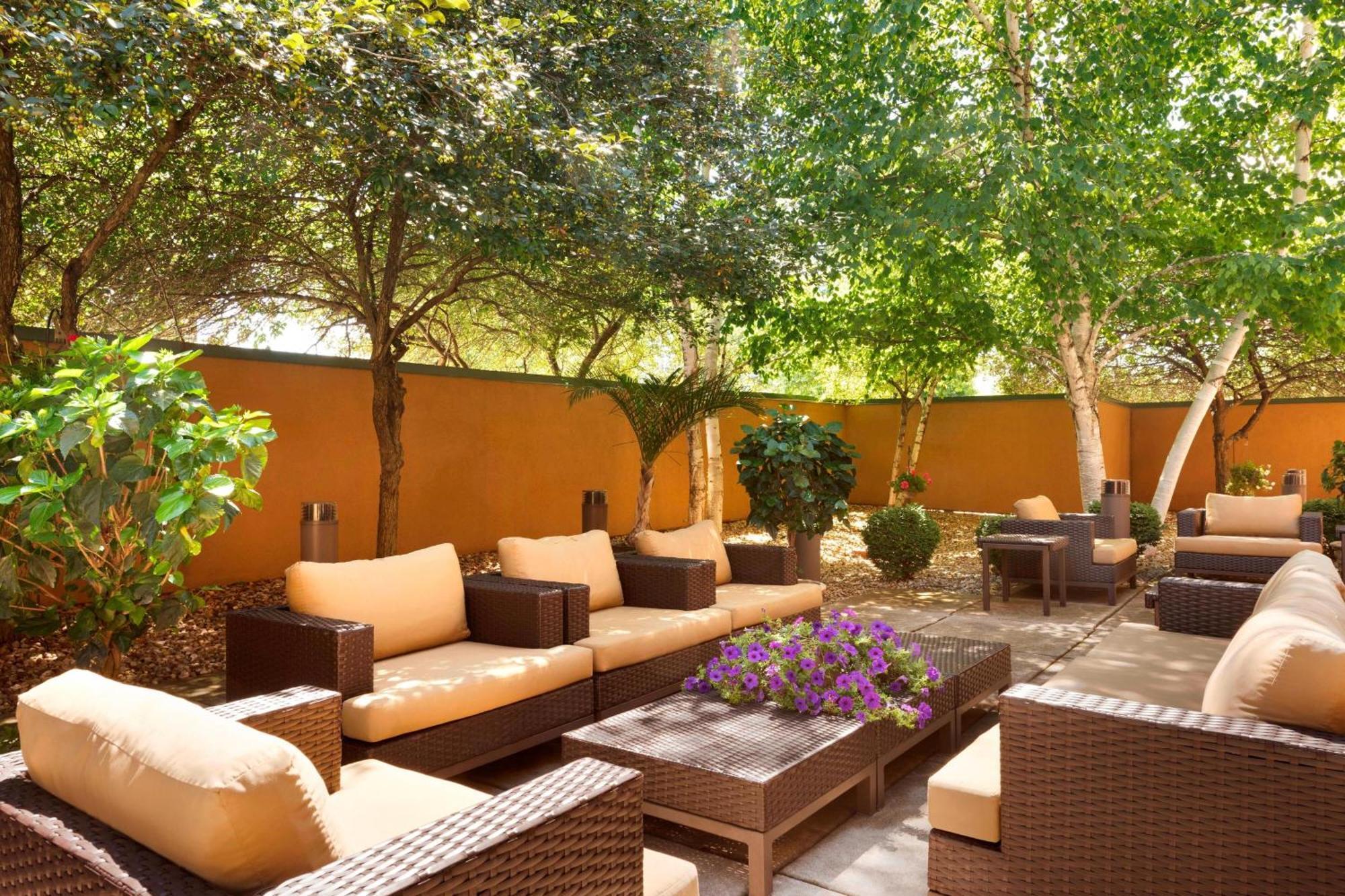 Courtyard By Marriott Bloomington Normal Hotell Exteriör bild