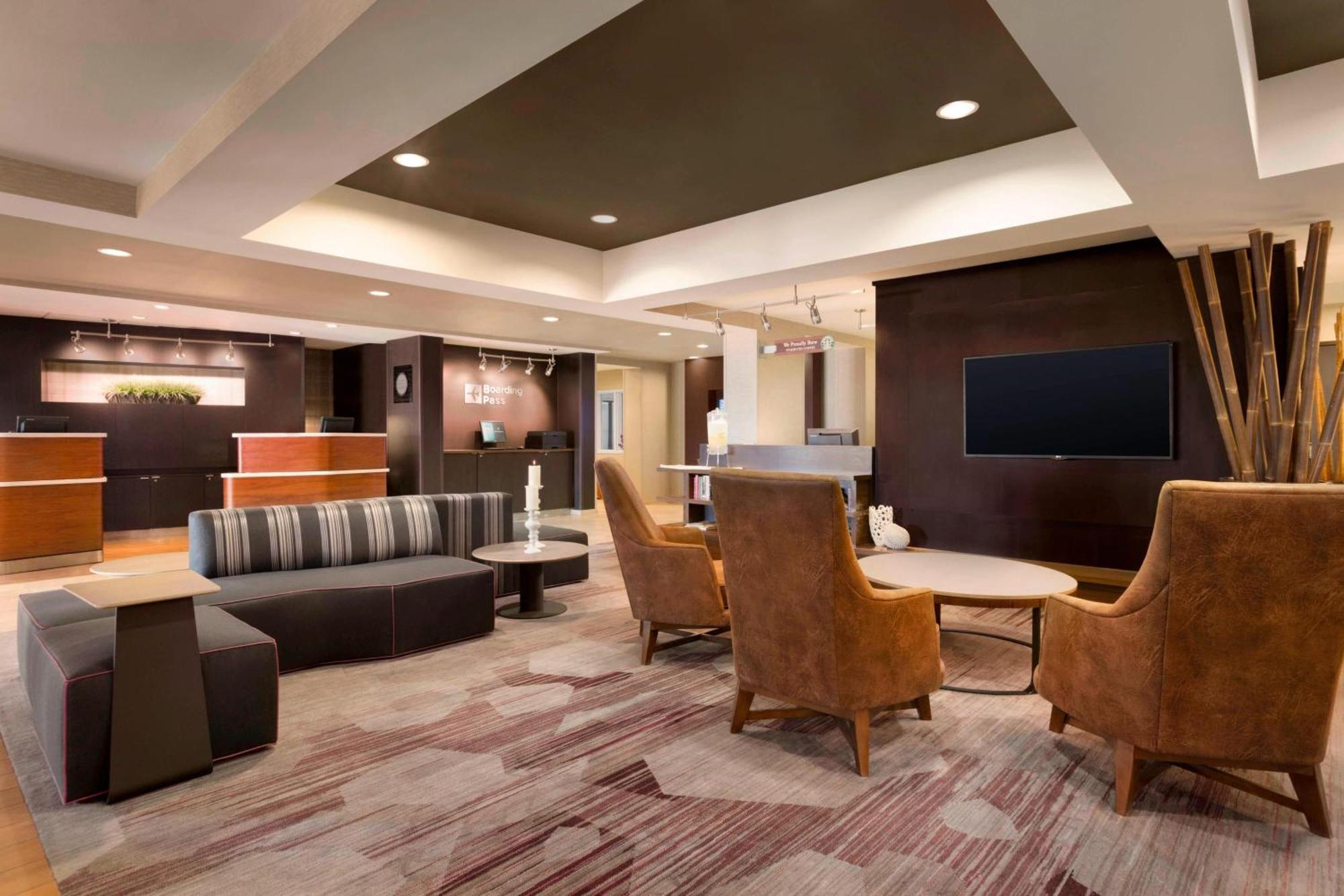 Courtyard By Marriott Bloomington Normal Hotell Exteriör bild