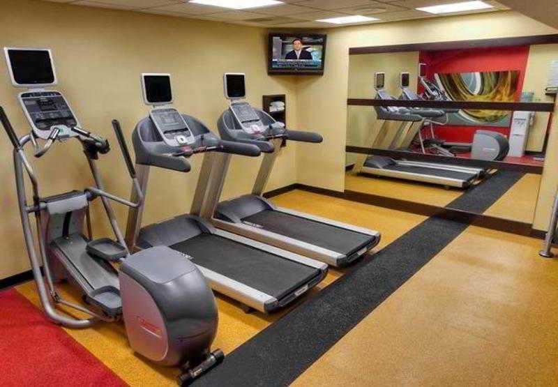 Courtyard By Marriott Bloomington Normal Hotell Exteriör bild
