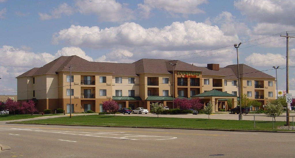Courtyard By Marriott Bloomington Normal Hotell Exteriör bild